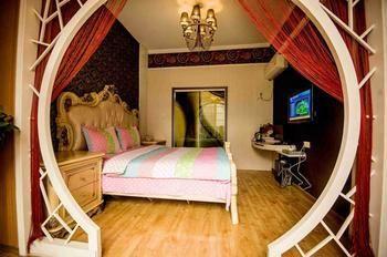 Shuangshuang Home Fenghuang Hongqiao Branch Екстер'єр фото
